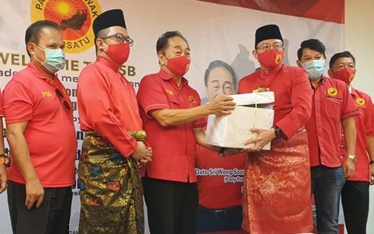 Two ex-PKR branch chiefs switch sides in Sarawak