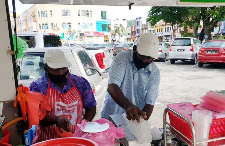 Decades-old cendol recipe keeps ‘em coming back