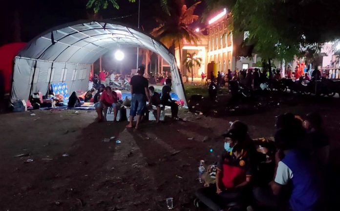 Indonesian volcano wakes up for first time in years, thousands evacuated