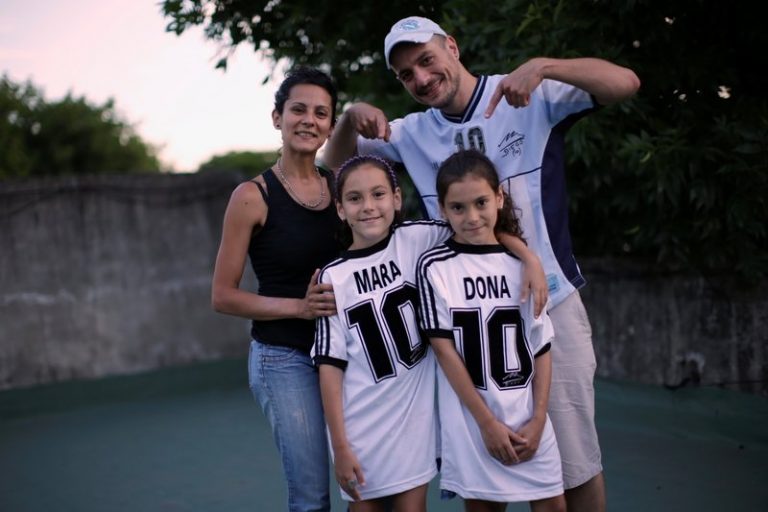 Mara and Dona: Argentine twins a living tribute to soccer great