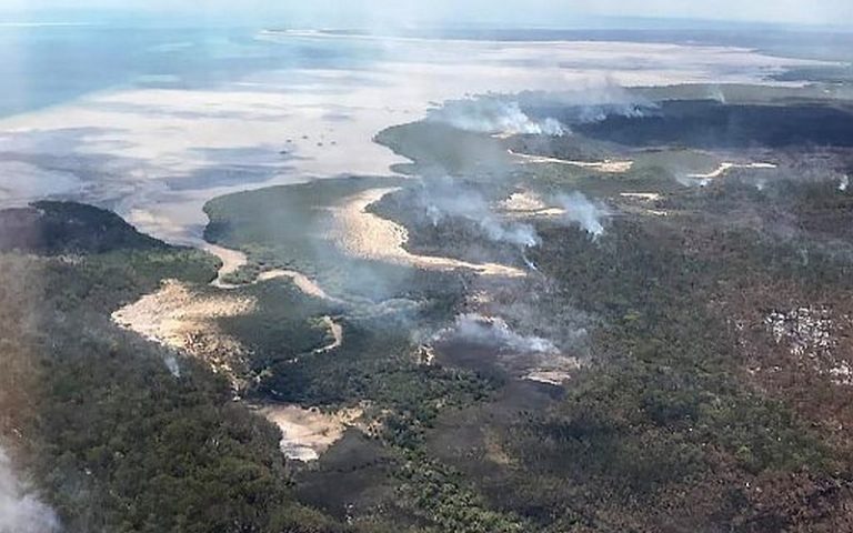 Australian bushfire rips through heritage-listed Fraser Island