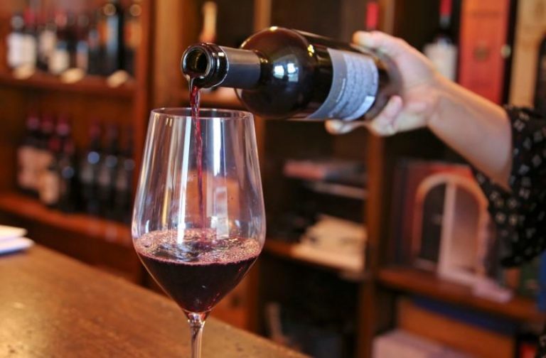 Australia to ‘vigorously defend’ wine industry from China tariffs