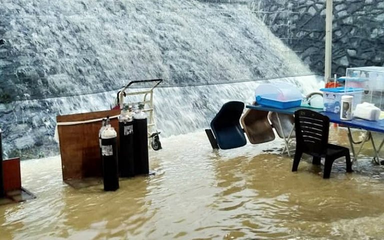 Hospital Kulim dilanda banjir kilat selepas hujan lebat