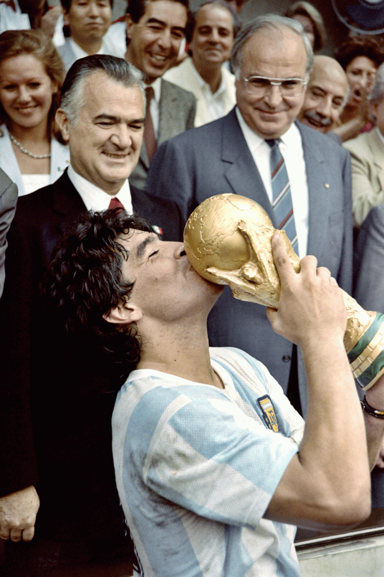 Argentina and the world of football mourn Maradona