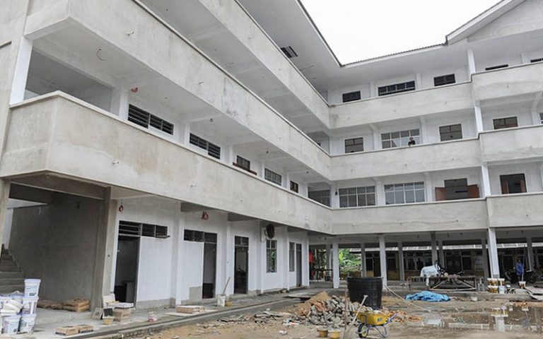 Project cuts will hurt 200 other sectors, says minister
