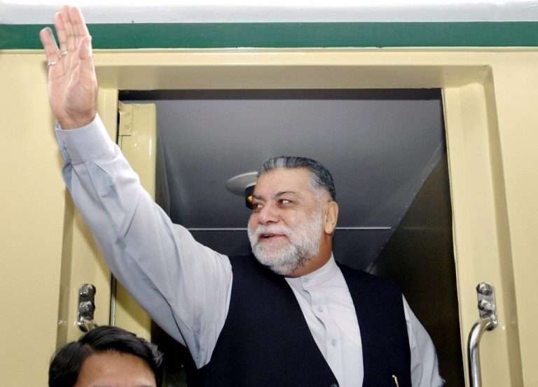 Pakistan ex-PM Jamali, who served after military coup, dies