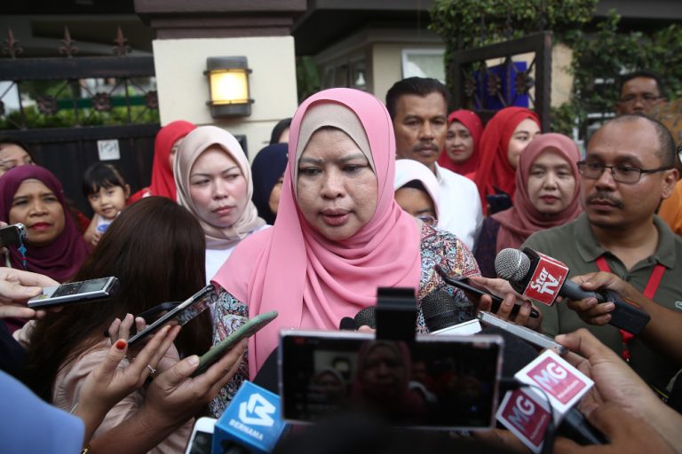 Rina Harun: Proposal to redefine elderly from age 60 to 65 not approved