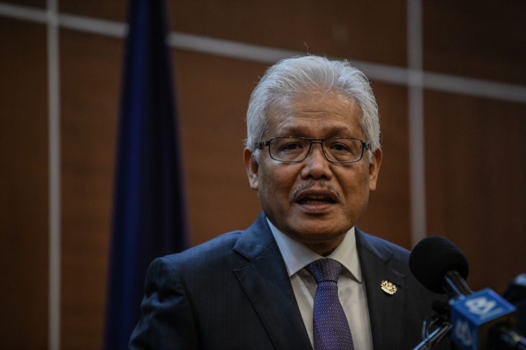 Home minister: Govt to boost electronic surveillance to prevent entry of illegal immigrants into Sabah