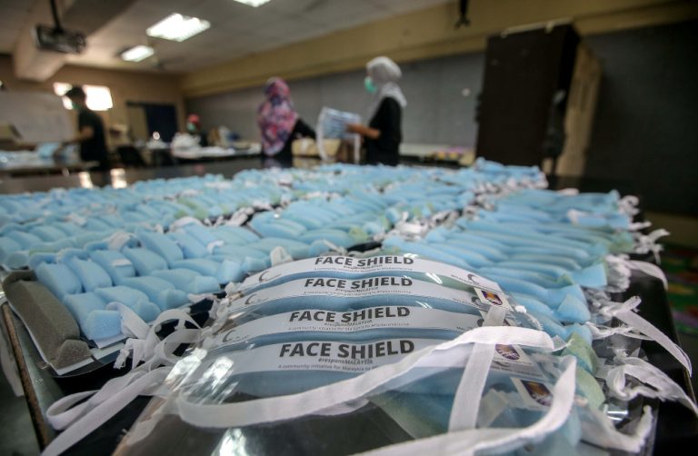 Wearing face shields without masks on? You can get fined for that, says Ismail Sabri