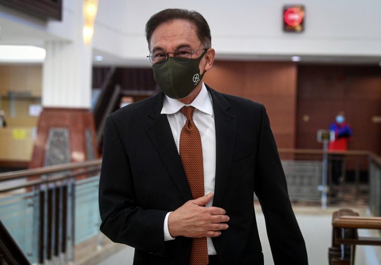 Institutional reform needed at federal level too, Anwar says after Perak Sultan’s censure