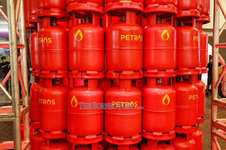 Possibly lower prices for Sarawakians to buy Petros LPG? Let’s wait and see, says Abang Johari