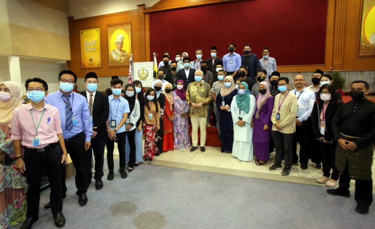 Sultan Nazrin thanks state media for coverage during week-long political crisis