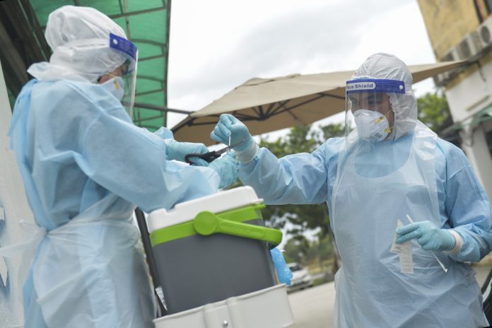 Covid-19: Johor Education Dept, Larkin Food Court, market ordered shut, says state health director