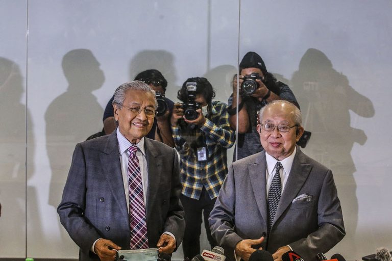 Suggesting govt may fall in Budget 2021 third voting, former foes Dr M and Ku Li offer service to revive country’s economy