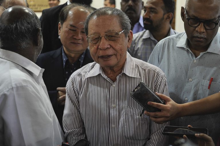 Kit Siang says youths in Malaysia must have greater voice, cites Sabah's Veveonah as example