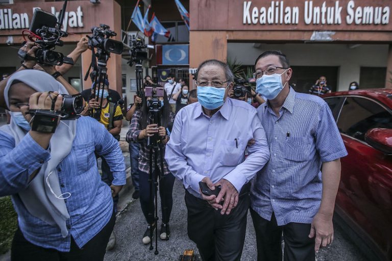 Facing internal call, analysts say maybe time for Kit Siang, Guan Eng to step down from DAP