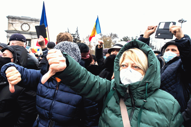 Thousands in Moldova call for govt’s resignation