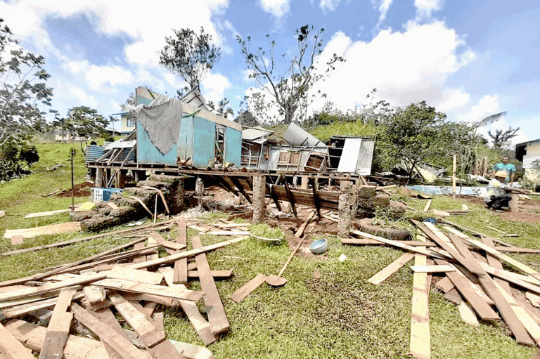 Deadly Fiji super cyclone sparks disease fears