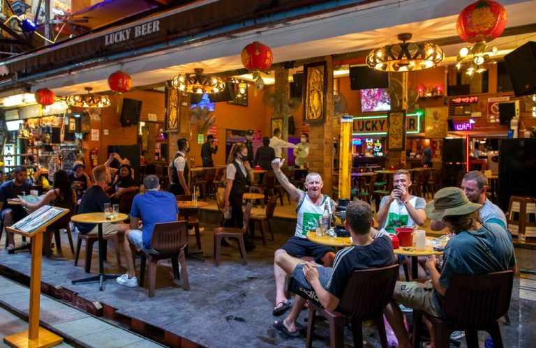 Thai nightlife clamped down amid biggest virus outbreak