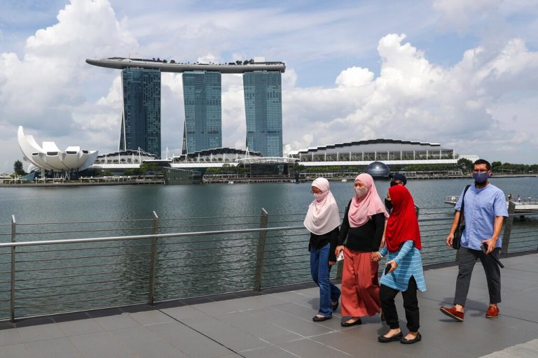 Covid-19 vaccine stirs rare hesitation in nearly virus-free Singapore