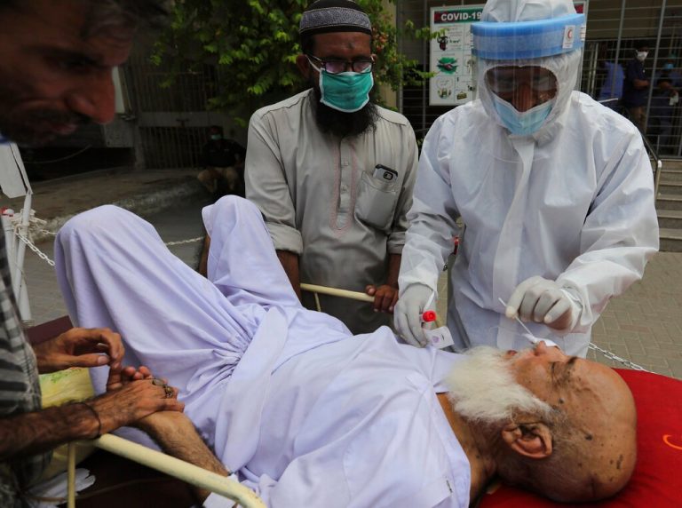 Pakistani hospital staff suspended for leaving Covid patients to die