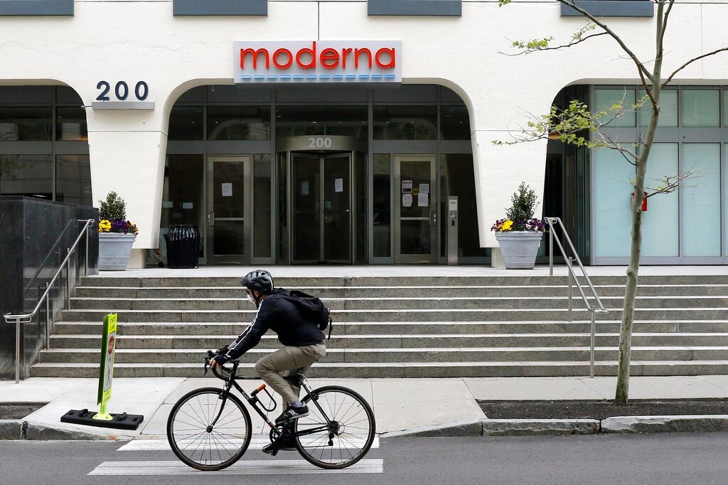First of millions as US begins massive Moderna vaccine roll out