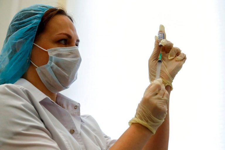 Moscow aims to vaccinate 7 million people with Sputnik V