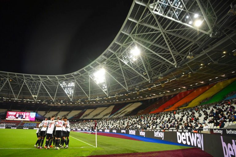 Comeback kings Man Utd brace for Leipzig Champions League decider
