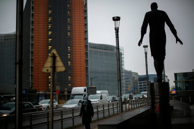 UK, EU ditch deadline and continue Brexit talks after all