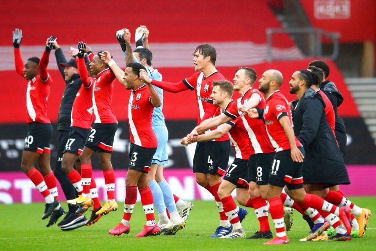 Southampton cruise past blunt Blades to go third