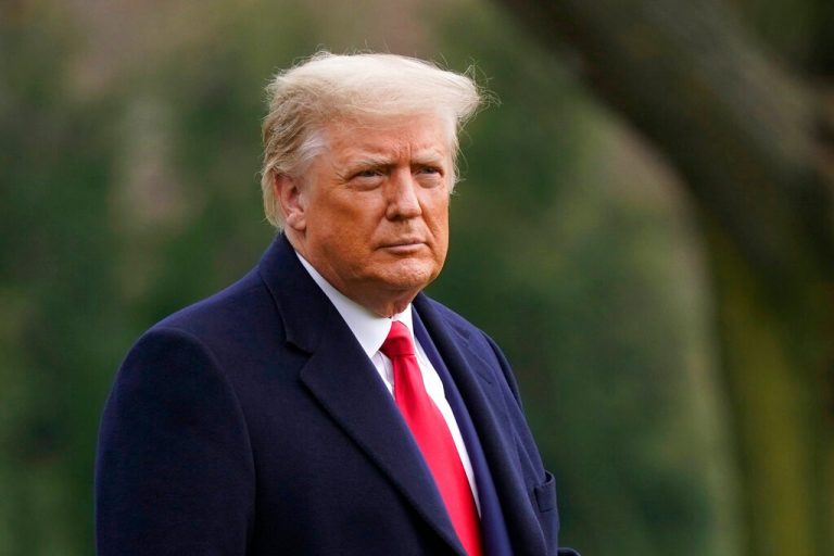 Trump, under pressure, signs US$900 bil Covid relief bill