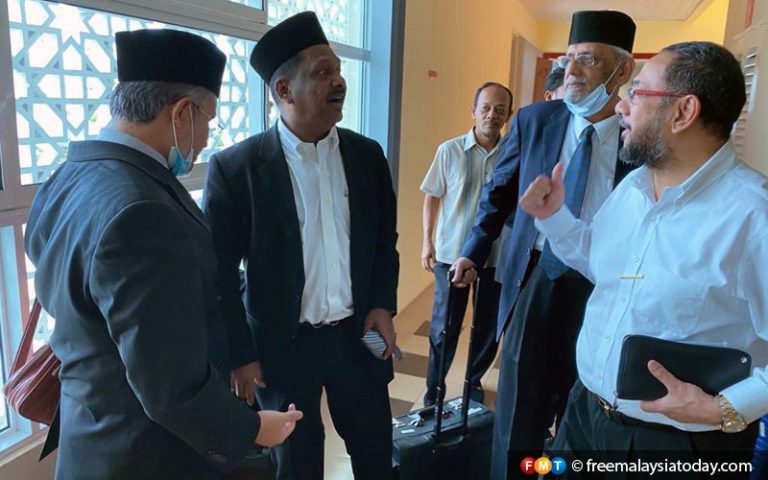 Keluarga usaha dapatkan semula tanah wakaf sejak 1967