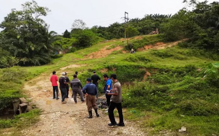 Tired of waiting for land titles, Rawang folk take matters into own hands