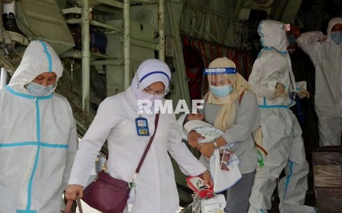 TUDM terbangkan 2 bayi pesakit jantung ke IJN