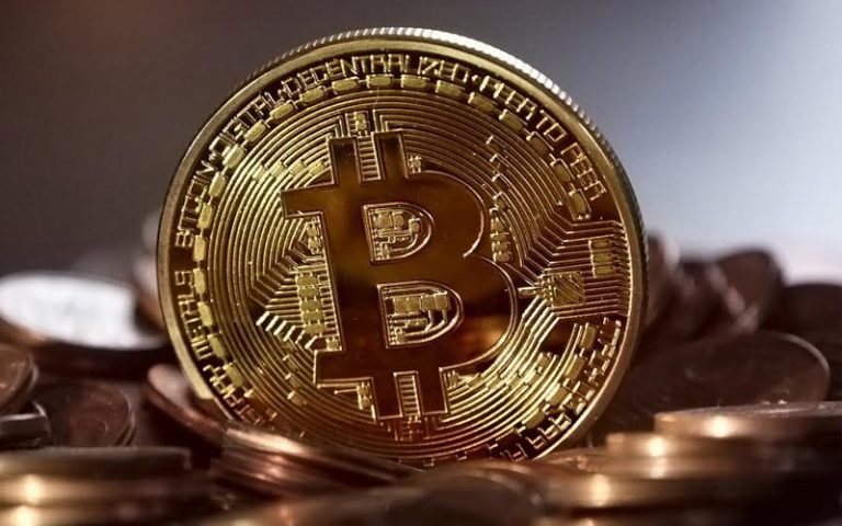 Poll shows that millennials prefer bitcoin over gold