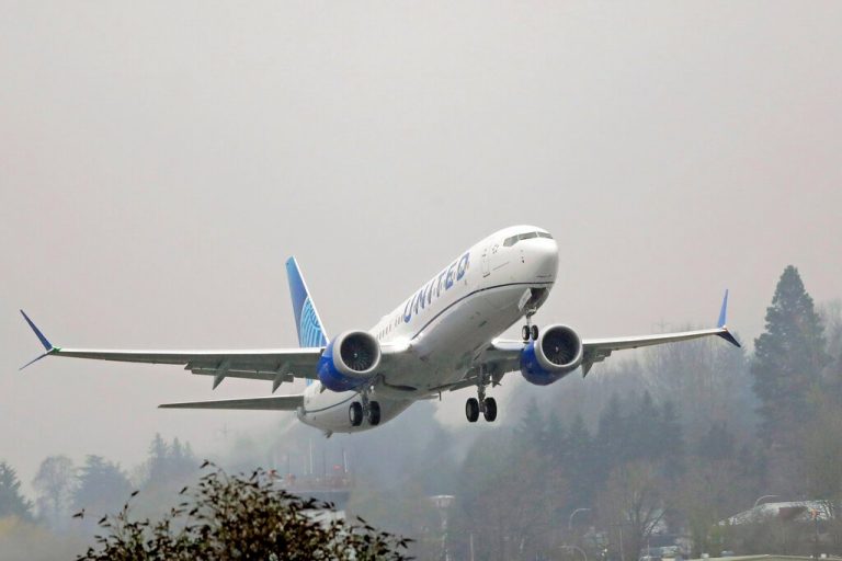 United Airlines to resume Boeing 737 MAX flights in February