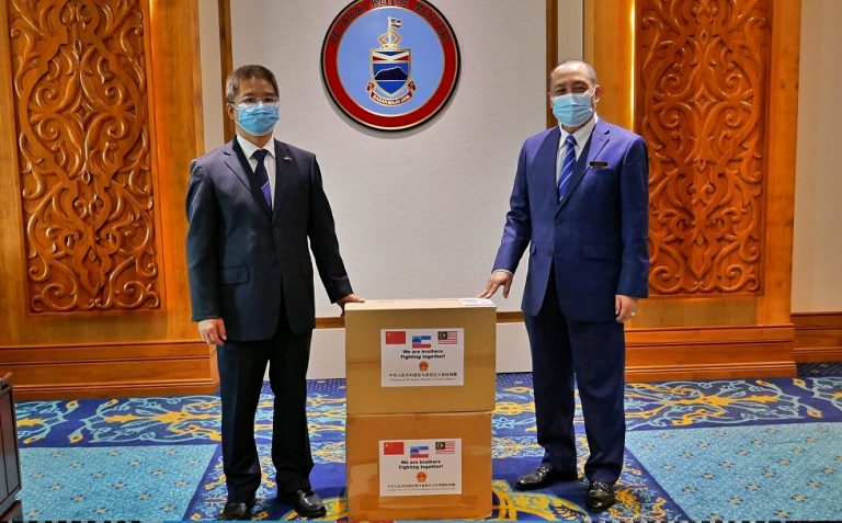 Chinese Consul General donates anti-epidemic materials to state government