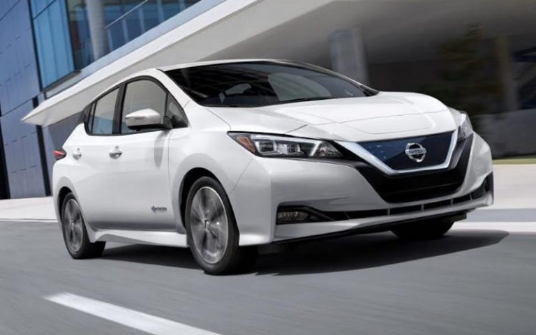 Japan mulling ban of petrol and diesel vehicles by 2030