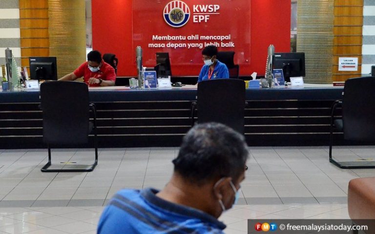 Naikkan gaji minimum, bukan umur pencen, kata MTUC