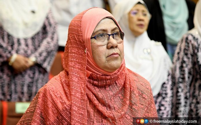 Kerajaan digesa ubah pendirian berhubung kewarganegaraan kanak-kanak lahir di luar negara