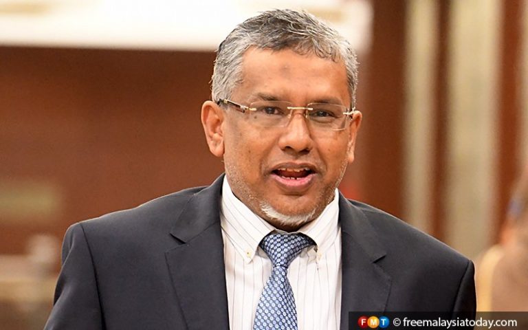 Hanipa gesa elak sikap “lebih suci” dalam hal agama wanita kahwin kapten hoki India