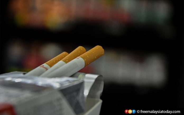 Putrajaya digesa abaikan kisah sedih syarikat, naikkan cukai tembakau