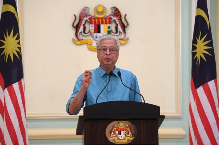 Putrajaya announces end of EMCO in Top Glove’s Klang workers’ hostel