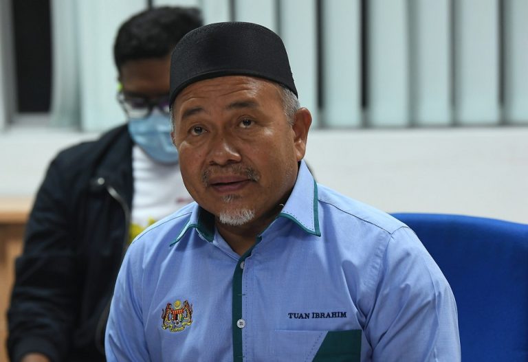 Putrajaya to write off Pahang’s RM2.1b water supply debt, says environment minister