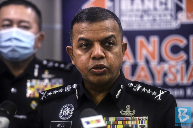 Johor cops investigating death threat against chief Ayob Khan