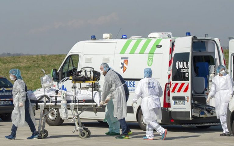 Use vans and buses to transport patients, govt told