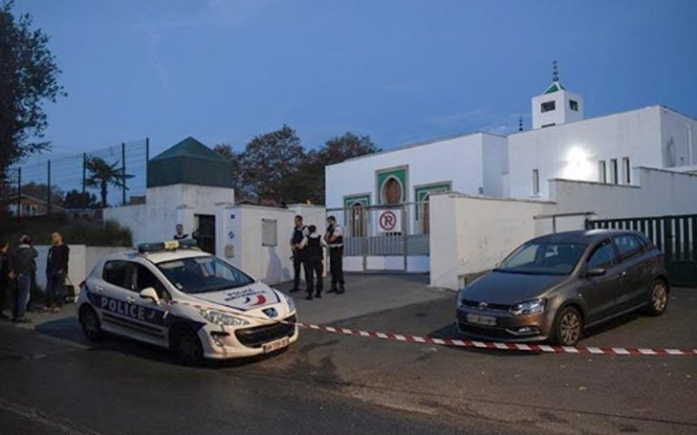 France to inspect close to 80 mosques for extremist links