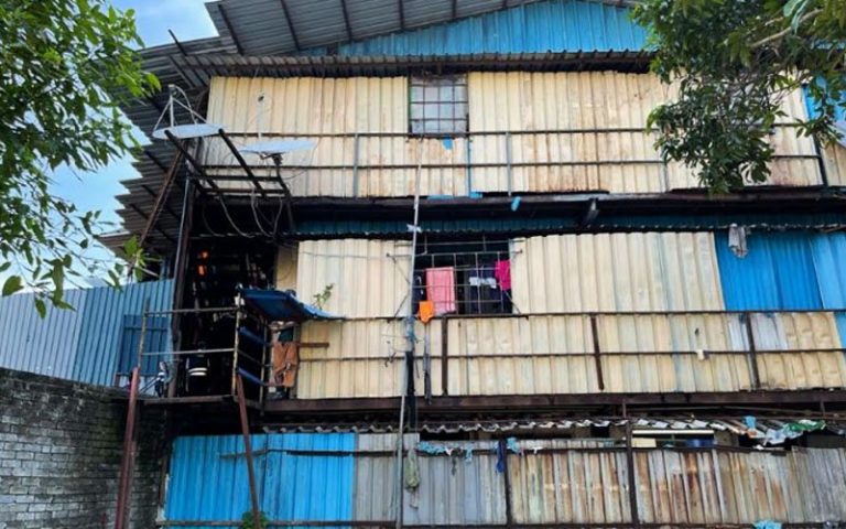 Glove makers ordered to close after 781 found staying in containers