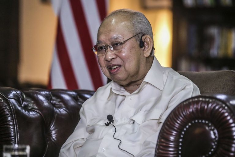 Give new blood more chances to regain political stature, Ku Li tells Umno