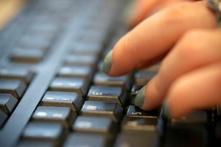 US intel warns ‘significant’ cyber attack on government ongoing